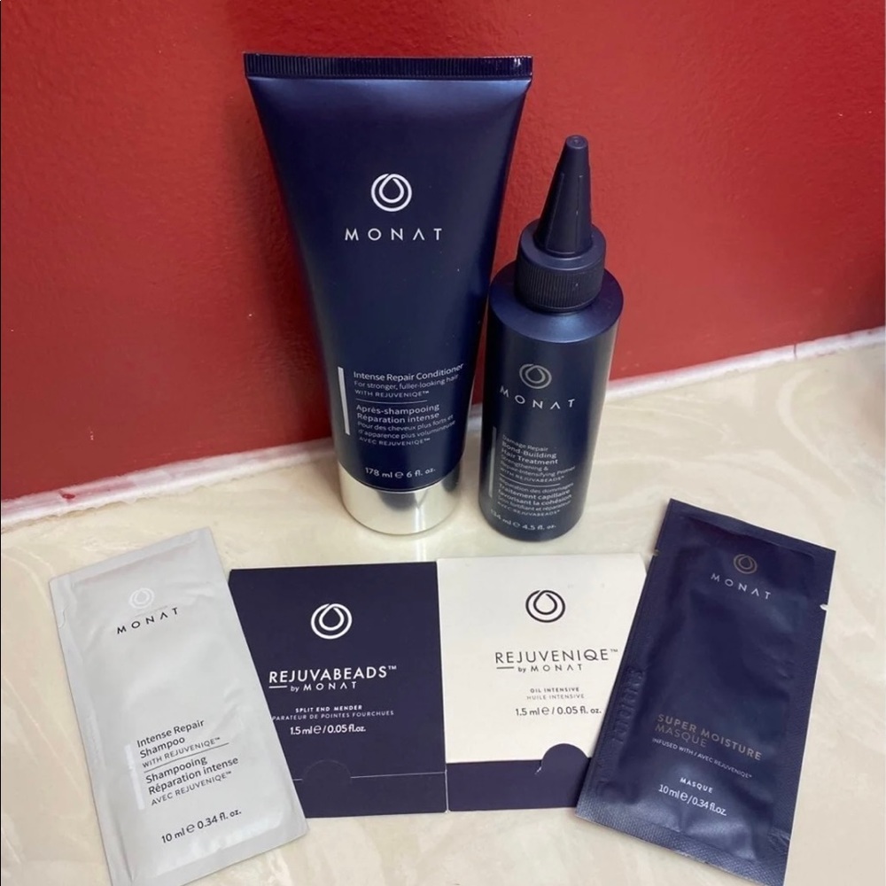 Monat Repair Conditioner and Bond Building Hair Treatment